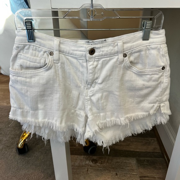 pistola Pants - Pistola Jean Shorts
Size 27